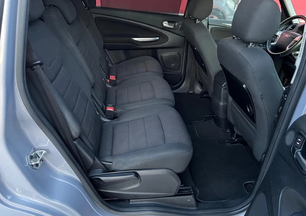 Ford Galaxy cena 49500 przebieg: 185000, rok produkcji 2013 z Poręba małe 466